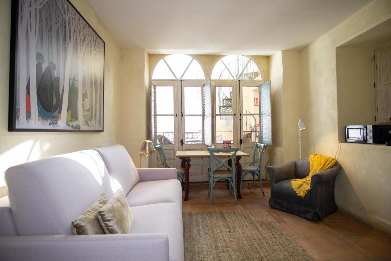 Apartamentos Sharis Jerez de la Frontera Bagian luar foto