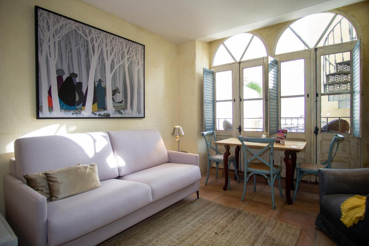 Apartamentos Sharis Jerez de la Frontera Bagian luar foto