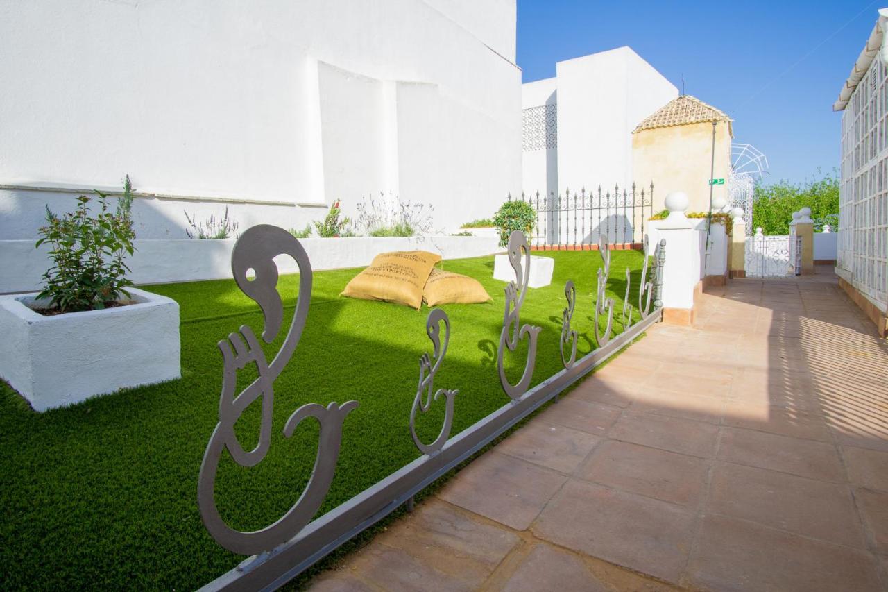 Apartamentos Sharis Jerez de la Frontera Bagian luar foto