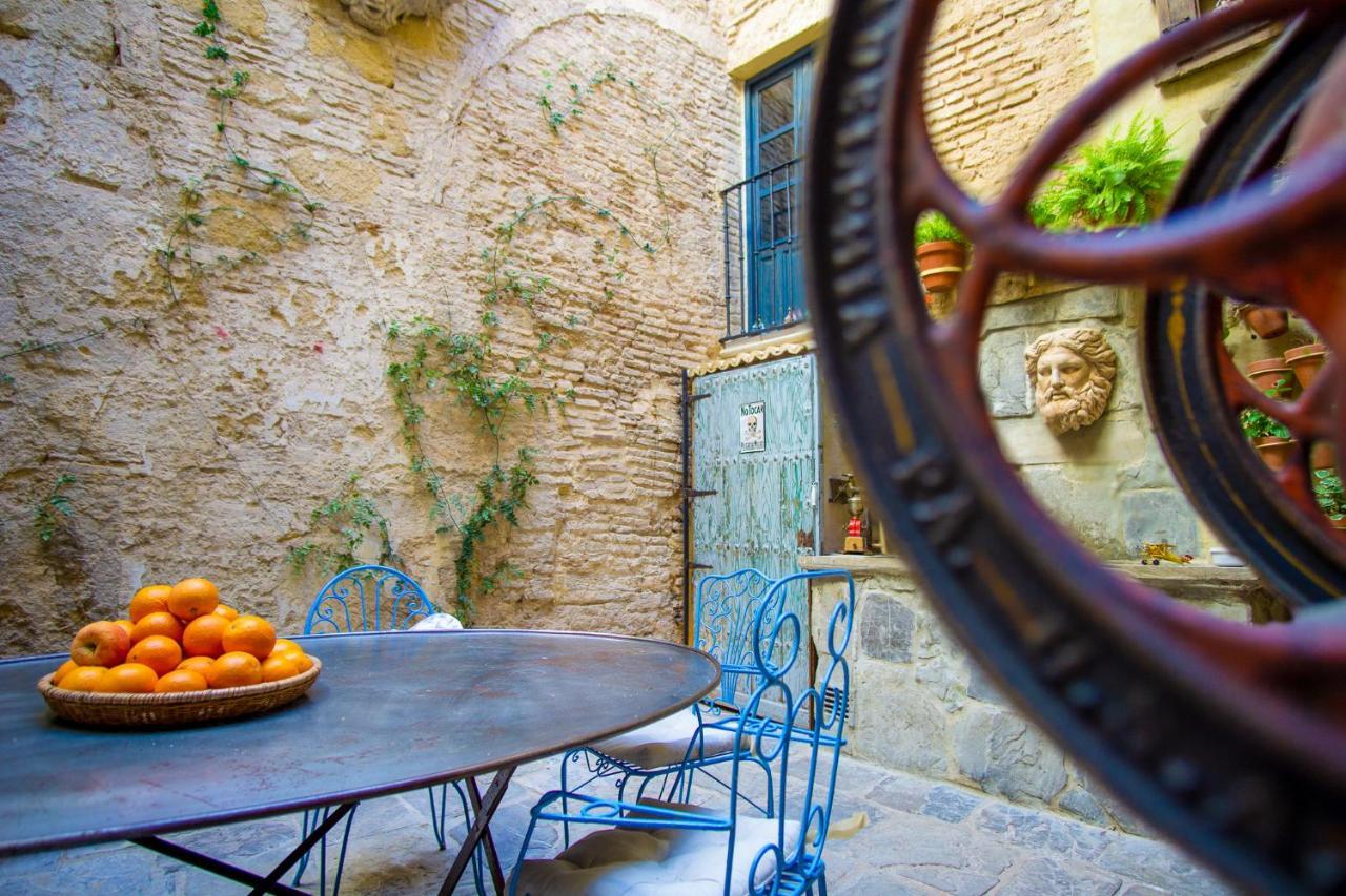 Apartamentos Sharis Jerez de la Frontera Bagian luar foto