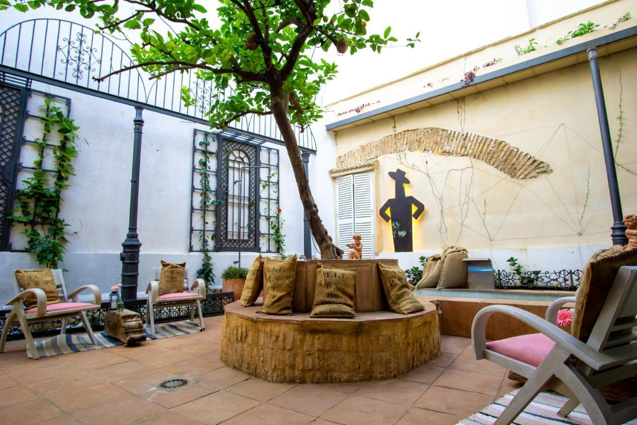 Apartamentos Sharis Jerez de la Frontera Bagian luar foto